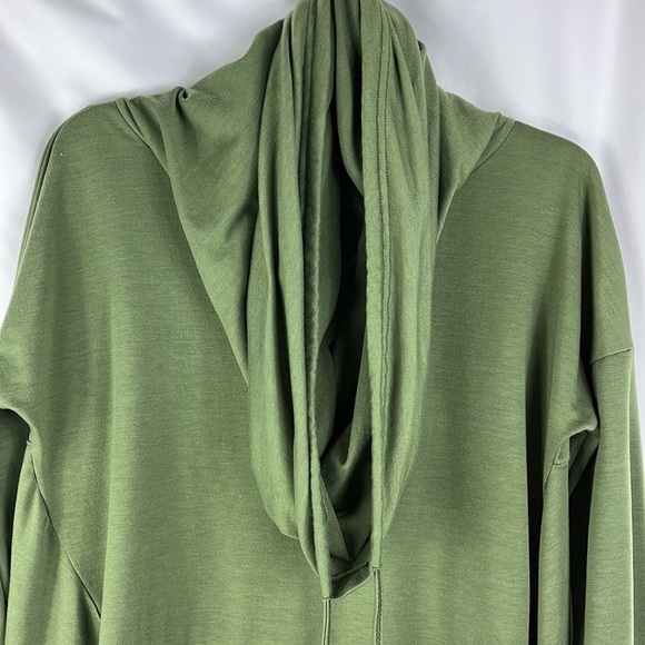 Willow Oversized Asymmetrical Hooded Pullover Sweatshirt/Dress - Picture 4 of 14